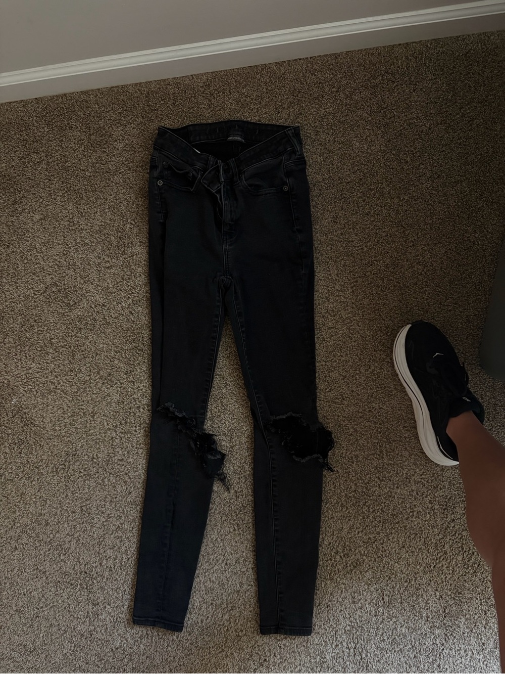 American Eagle Black Ripped Jeans